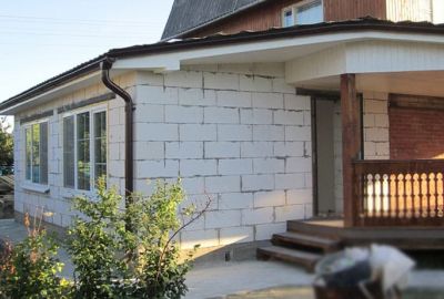Из пено- или газоблоков